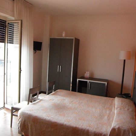 Hotel Renato Sesto San Giovanni Luaran gambar