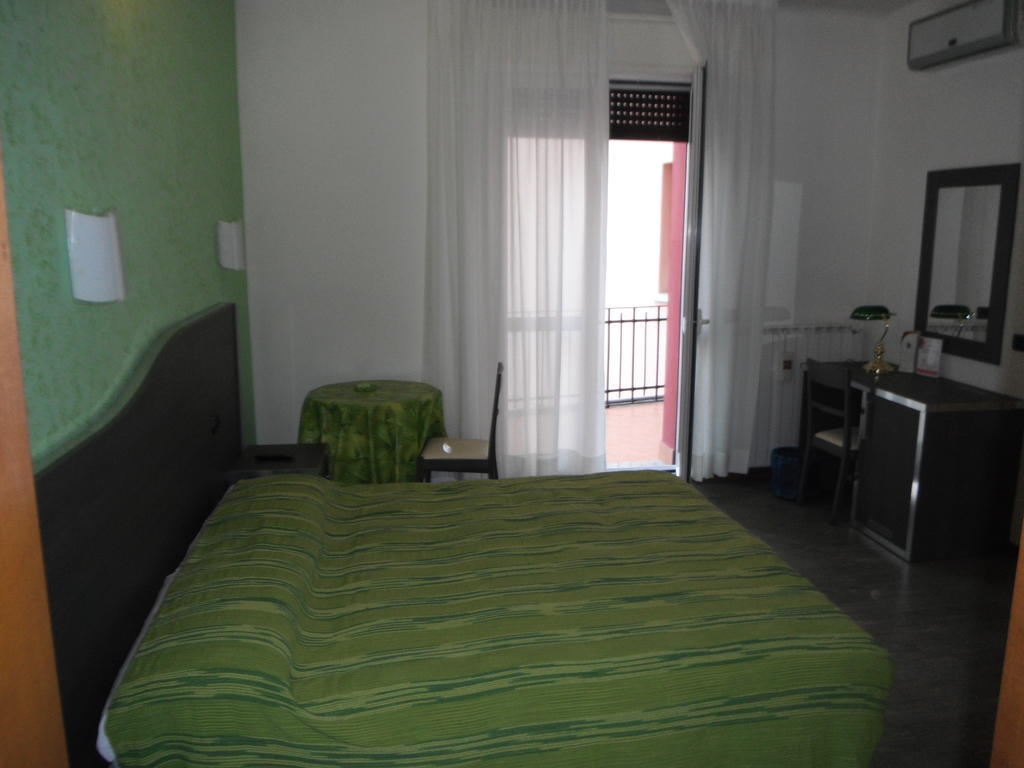 Hotel Renato Sesto San Giovanni Luaran gambar